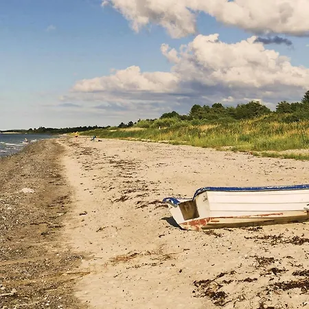 Three-bedroom In Allingabro