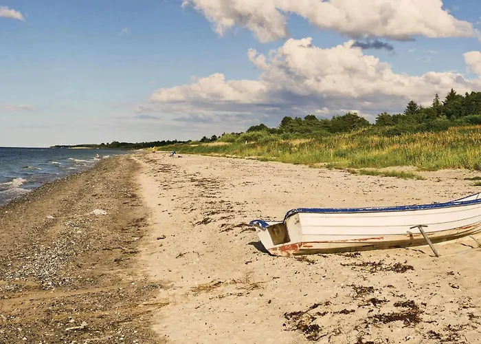 Three-bedroom In Allingabro