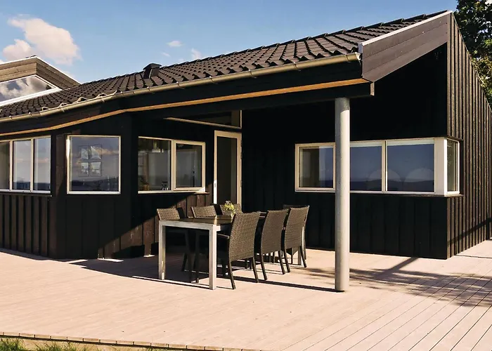 Three-bedroom In Allingabro Feriehus Allingåbro