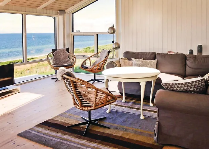 Three-bedroom In Allingabro Feriehus